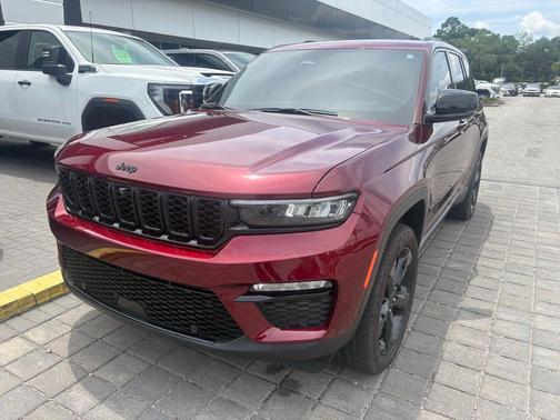 Velvet Red Pearlcoat 2025 Jeep Grand Cherokee Limited