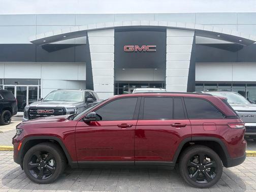 Velvet Red Pearlcoat 2025 Jeep Grand Cherokee Limited
