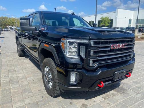 Onyx Black 2023 GMC Sierra 2500 AT4