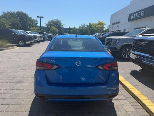 Electric Blue Metallic 2021 Nissan Versa 1.6 S
