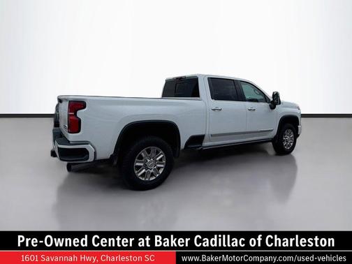 Summit White 2026 Chevrolet Silverado 2500 High Country