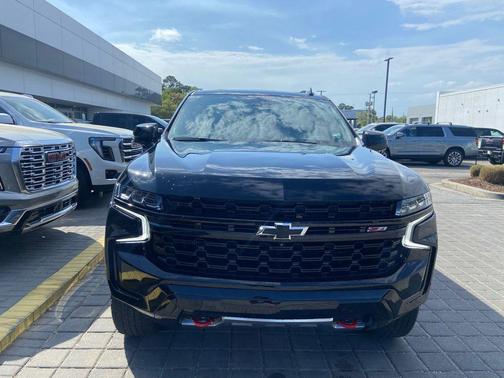 Black 2024 Chevrolet Suburban 4WD Z71