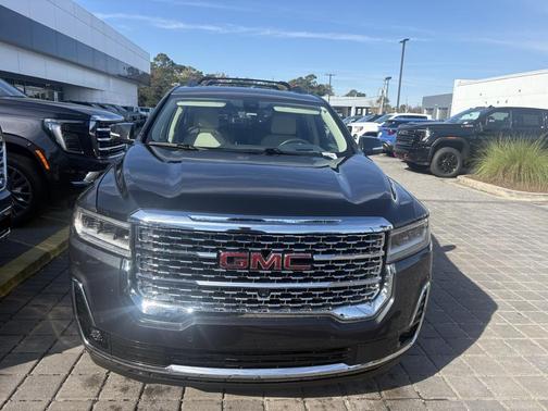 2022 GMC Acadia Denali