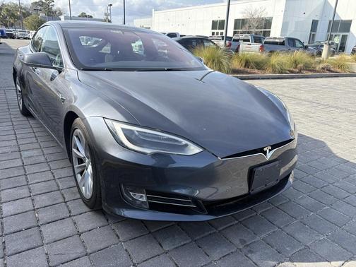 2017 Tesla Model S 90D