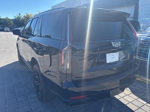 2022 Cadillac Escalade Sport Platinum