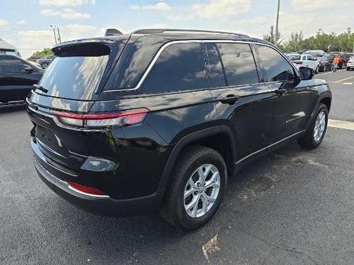 2023 Jeep Grand Cherokee Limited X