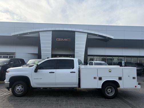 2022 Chevrolet Silverado 3500 WT