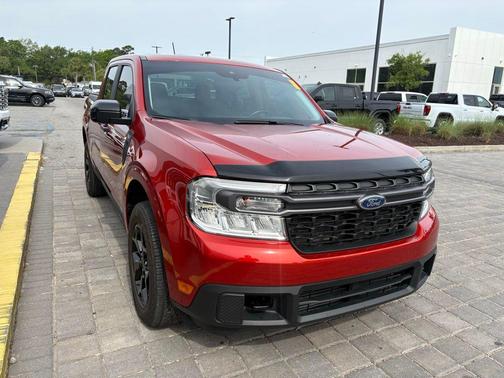 Chili Pepper Red 2024 Ford Maverick XLT