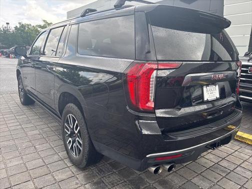 2023 GMC Yukon XL 4WD AT4