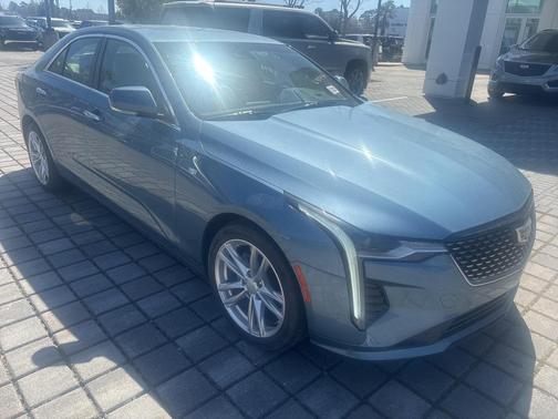 2024 Cadillac CT4 Luxury