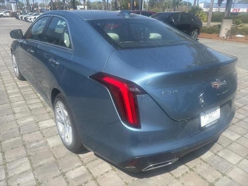 2024 Cadillac CT4 Luxury