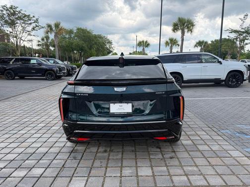 Emerald Lake Metallic 2024 Cadillac LYRIQ Tech