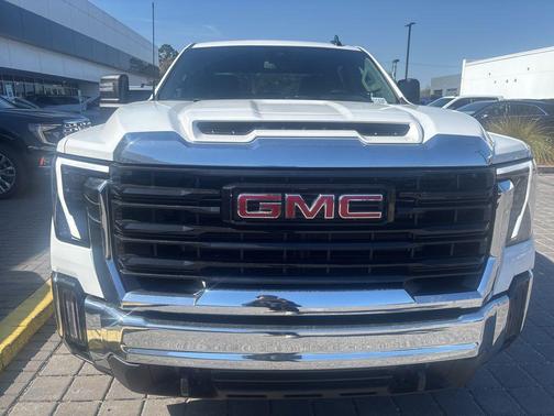 Summit White 2026 GMC Sierra 2500 Pro