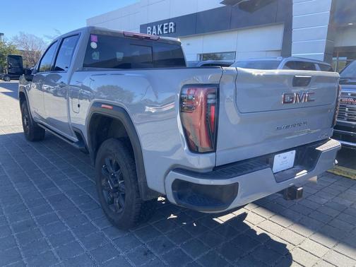 2024 GMC Sierra 2500 AT4