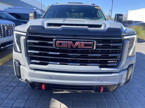 2024 GMC Sierra 2500 AT4