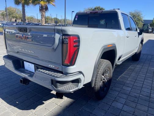 2024 GMC Sierra 2500 AT4