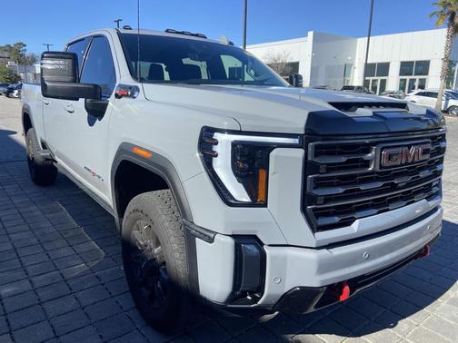 2024 GMC Sierra 2500 AT4