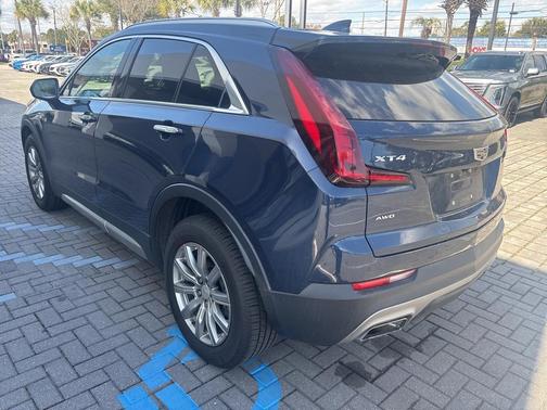 2020 Cadillac XT4 Premium Luxury