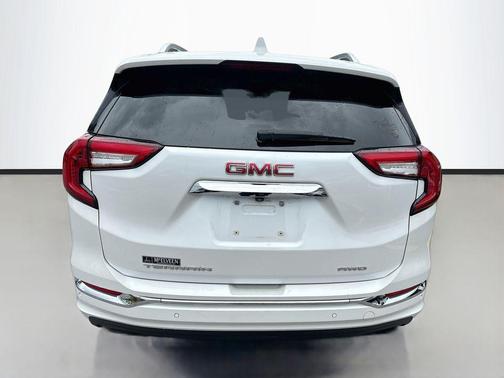 White Frost Tricoat 2022 GMC Terrain Denali