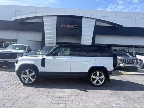 2024 Land Rover Defender 110 P500 SE