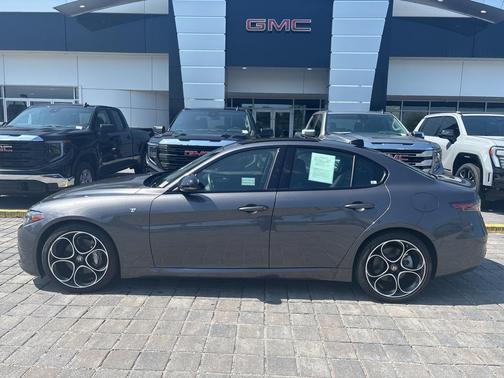 2024 Alfa Romeo Giulia Ti