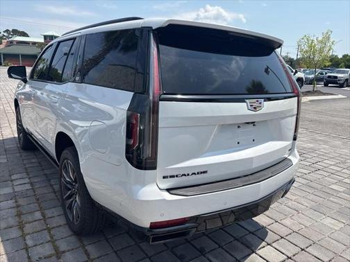 2022 Cadillac Escalade Sport