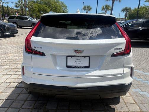 2024 Cadillac XT4 Luxury