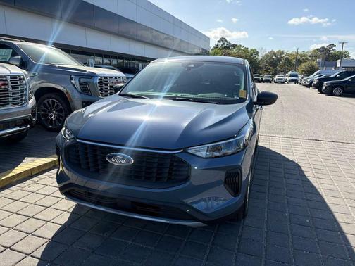 Vapor Blue Metallic 2024 Ford Escape Active