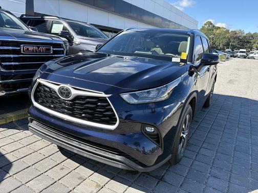 2020 Toyota Highlander XLE