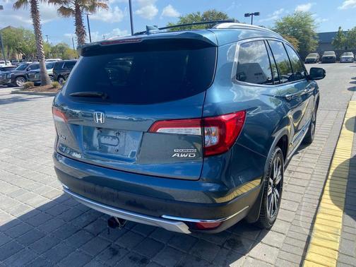 2020 Honda Pilot Touring 8-Passenger