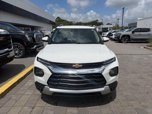 Summit White 2023 Chevrolet Trailblazer LT