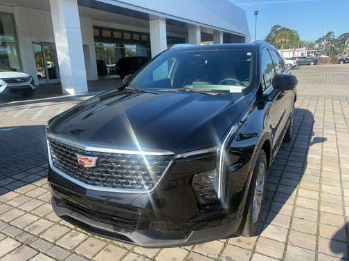 Stellar Black Metallic 2025 Cadillac XT4 Premium Luxury