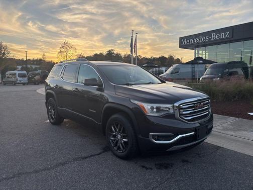 Iridium Metallic 2017 GMC Acadia SLT-1