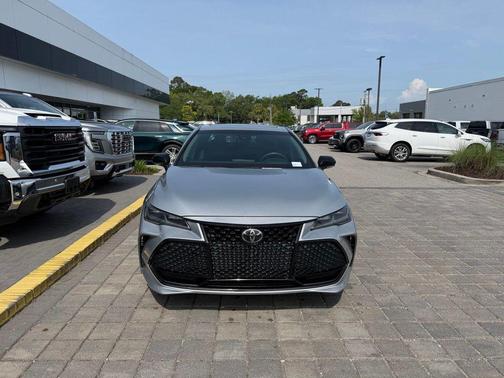 Celestial Silver Metallic 2022 Toyota Avalon Touring