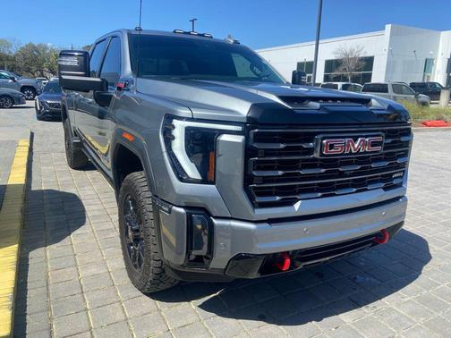 2024 GMC Sierra 2500 AT4
