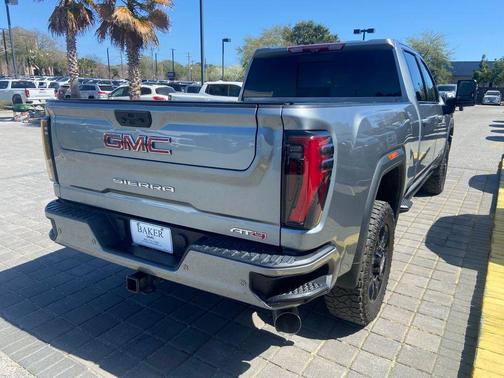 2024 GMC Sierra 2500 AT4