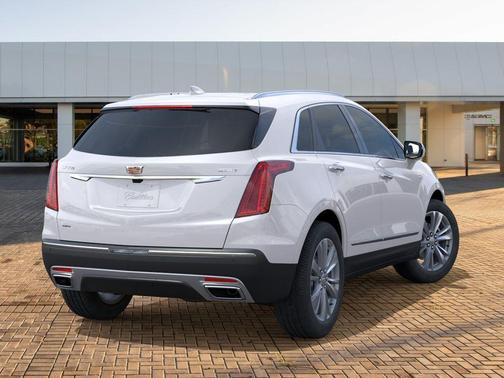 Crystal White Tricoat 2026 Cadillac XT5 Premium Luxury