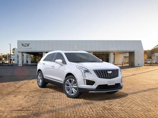 Crystal White Tricoat 2026 Cadillac XT5 Premium Luxury