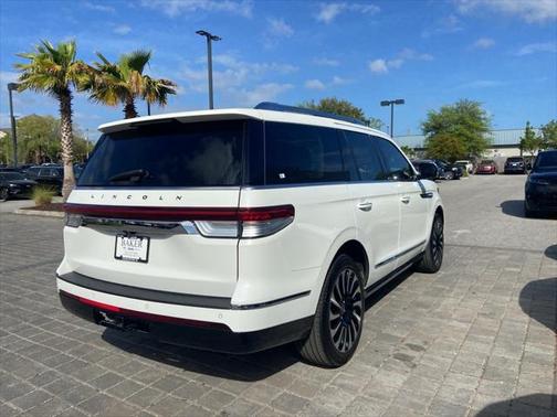 2022 Lincoln Navigator Black Label