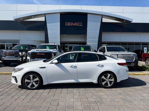 Snow White Pearl 2020 Kia Optima S