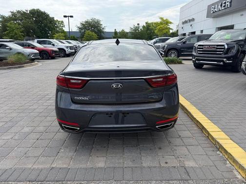 Platinum Graphite 2017 Kia Cadenza Premium