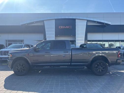 Granite Crystal Metallic Clearcoat 2022 RAM 3500 Laramie Crew Cab 4x4 8' Box