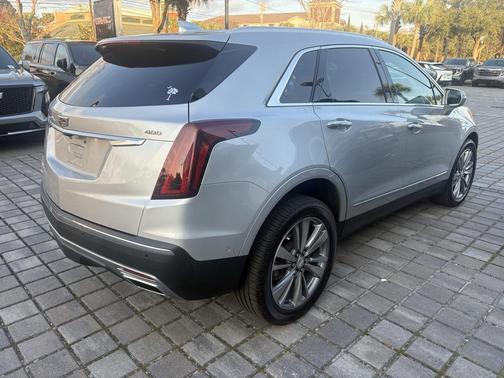 2020 Cadillac XT5 Premium Luxury