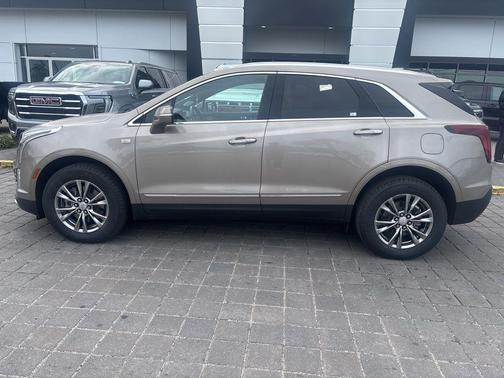 2022 Cadillac XT5 Premium Luxury