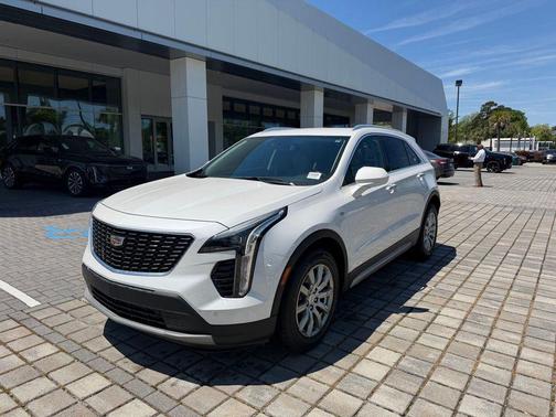 Crystal White Tricoat 2019 Cadillac XT4 Premium Luxury