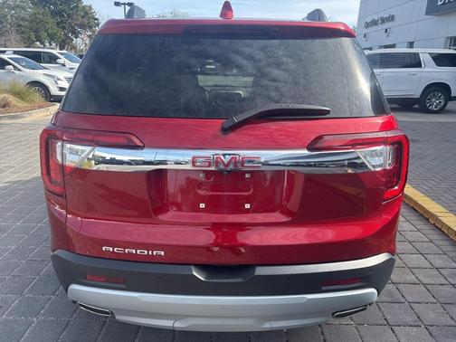 2023 GMC Acadia FWD SLT