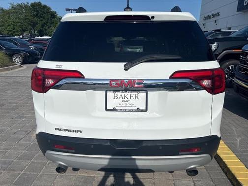 2017 GMC Acadia SLE-2