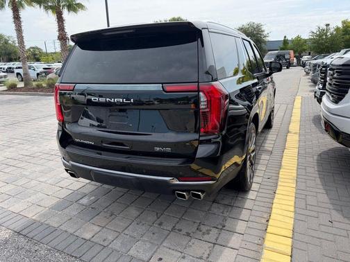 Onyx Black 2025 GMC Yukon Denali Ultimate