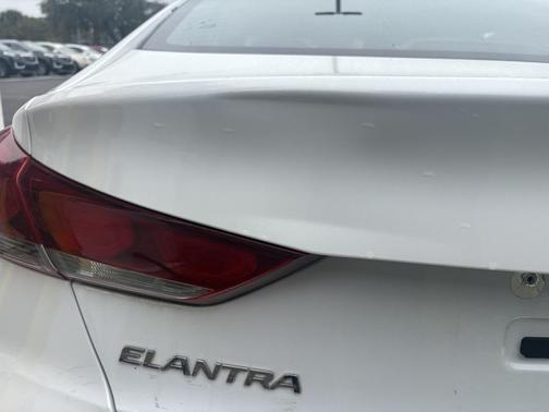 2018 Hyundai ELANTRA Value Edition