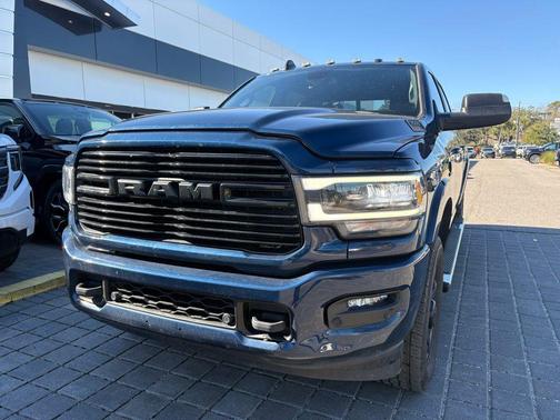 Patriot Blue Pearlcoat 2022 RAM 3500 Laramie Crew Cab 4x4 6'4' Box